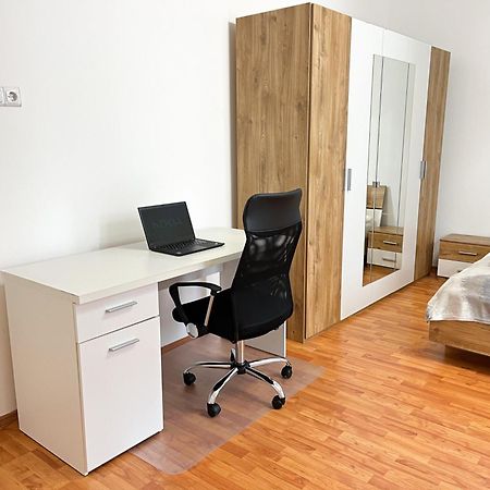 Majestic Residency - 3 Bedrooms Apartment บูดาเปสต์ ภายนอก รูปภาพ