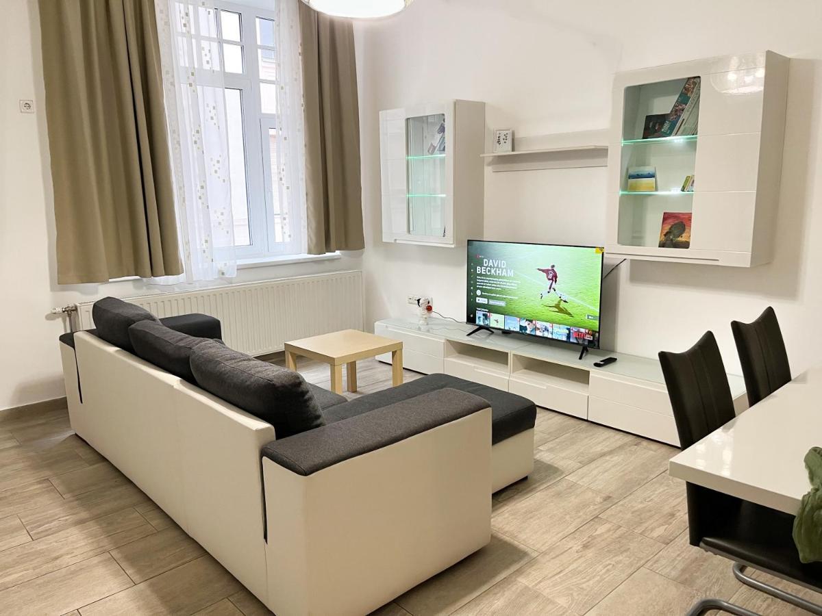 Majestic Residency - 3 Bedrooms Apartment บูดาเปสต์ ภายนอก รูปภาพ
