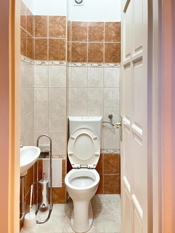 Majestic Residency - 3 Bedrooms Apartment บูดาเปสต์ ภายนอก รูปภาพ