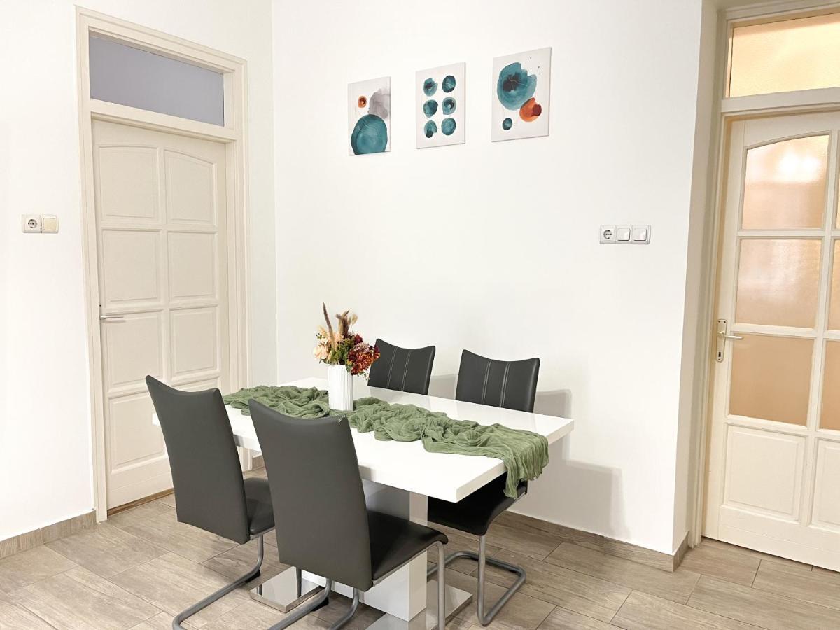 Majestic Residency - 3 Bedrooms Apartment บูดาเปสต์ ห้อง รูปภาพ